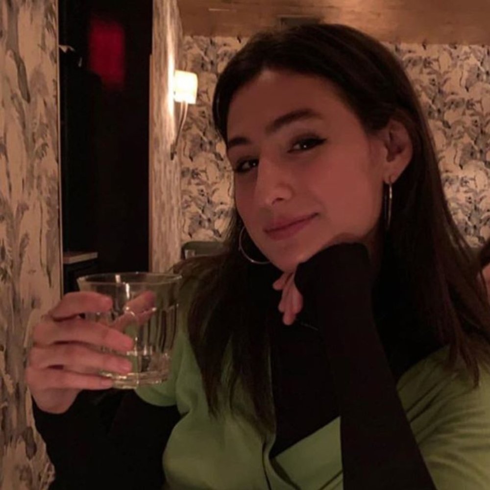 Meet your Posher, Alison